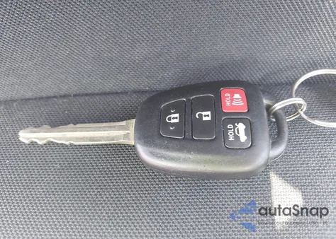 2014 Toyota Corolla Le z USA, uszkodzony, nr VIN 2T1BURHE6EC219673